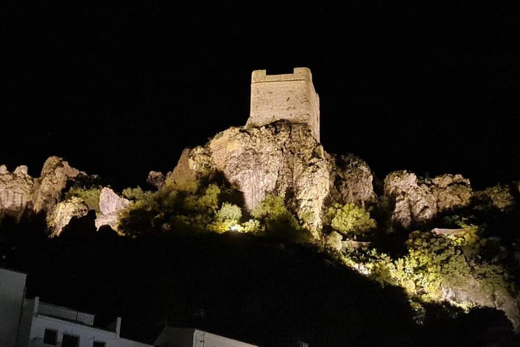 Entre Vistas Vendégház Zahara De La Sierra Kültér fotó