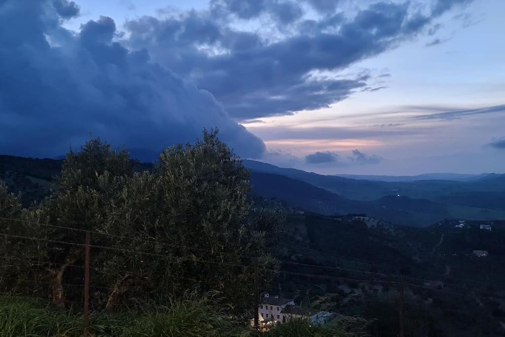 Entre Vistas Vendégház Zahara De La Sierra Kültér fotó